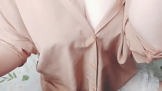 Sunny-Aurora online show from November 2025 02:56:02 AM