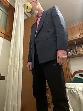 Snapshot of men1967 chatting on February 2026 11:23:02 PM men1967 online show from February 2026 11:23:02 PM