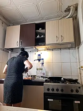 CharmingPearl online show from March 2026 12:19:01 PM