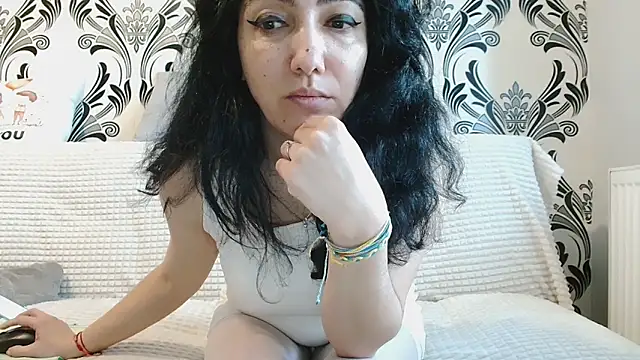 CharmingPearl online show from March 2026 07:56:01 AM