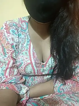 mouni499 online show from April 2026 07:39:01 AM