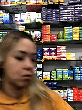 imoly  online show from November 2025 11:54:01 AM