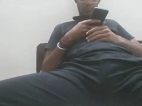 Snapshot of Bull_Dick_69 chatting on November 2025 07:21:01 PM Bull Dick 69 online show from November 2025 07:21:01 PM