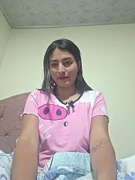 GISELLA   online show from November 2025 10:56:02 AM