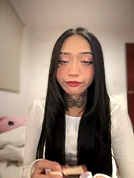 Snapshot of JIORYOvO chatting on November 2025 03:19:01 AM JIORYOvO online show from November 2025 03:19:01 AM