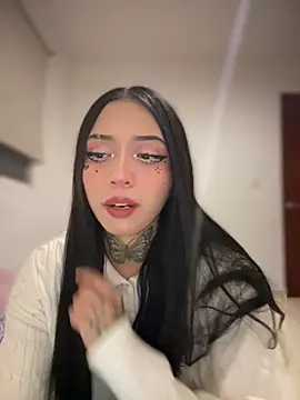 Snapshot of JIORYOvO chatting on December 2025 04:52:01 AM JIORYOvO online show from December 2025 04:52:01 AM