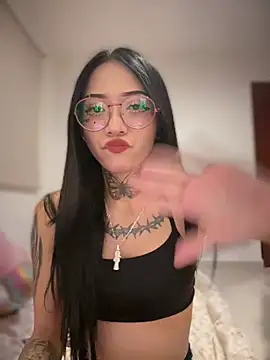 Snapshot of JIORYOvO chatting on March 2026 04:40:02 AM JIORYOvO online show from March 2026 04:40:02 AM