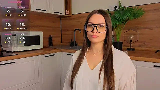 Violet Johnsonn online show from November 2025 06:11:02 AM