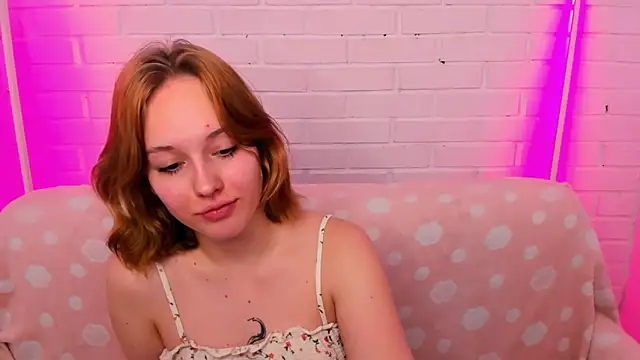 Snapshot of RikkiChoco chatting on March 2026 08:21:02 AM RikkiChoco online show from March 2026 08:21:02 AM