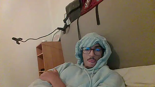 Snapshot of sylence777 chatting on November 2025 06:52:02 PM sylence777 online show from November 2025 06:52:02 PM