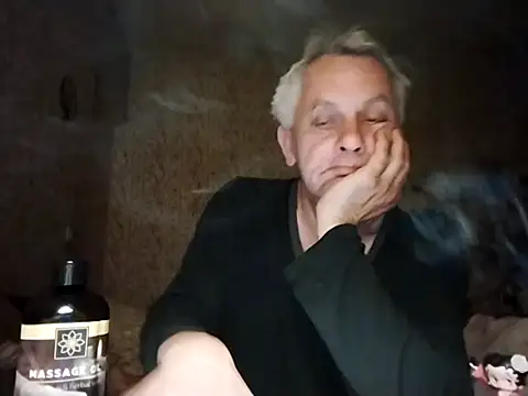 Snapshot of Naturi6 chatting on May 2026 01:03:02 AM Naturi6 online show from May 2026 01:03:02 AM