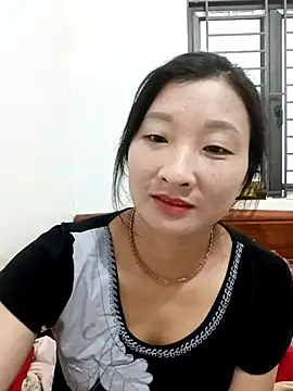 Snapshot of wees-lind chatting on November 2025 01:37:02 AM wees-lind online show from November 2025 01:37:02 AM