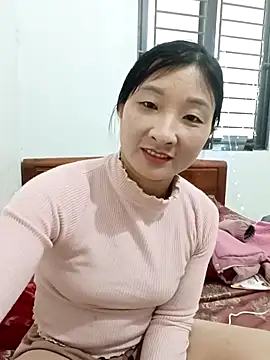 Snapshot of wees-lind chatting on January 2026 01:33:01 AM wees-lind online show from January 2026 01:33:01 AM