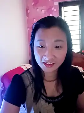 Snapshot of wees-lind chatting on February 2026 04:32:01 AM wees-lind online show from February 2026 04:32:01 AM