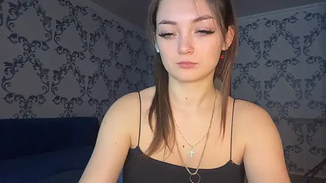 Snapshot of TwotyBright chatting on February 2026 06:40:02 AM TwotyBright online show from February 2026 06:40:02 AM