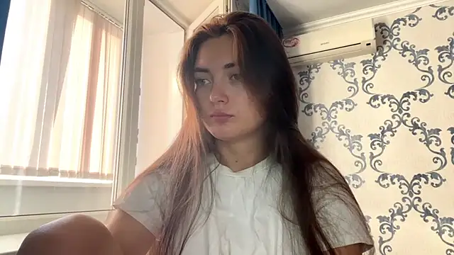 TwotyBright online show from July 2026 04:08:01 AM