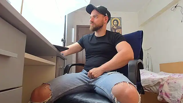 Ryanstone  online show from May 2026 05:02:02 AM