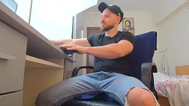 Ryanstone  online show from May 2026 07:25:01 AM