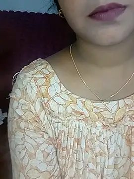 Neha533 online show from June 2026 06:33:02 PM