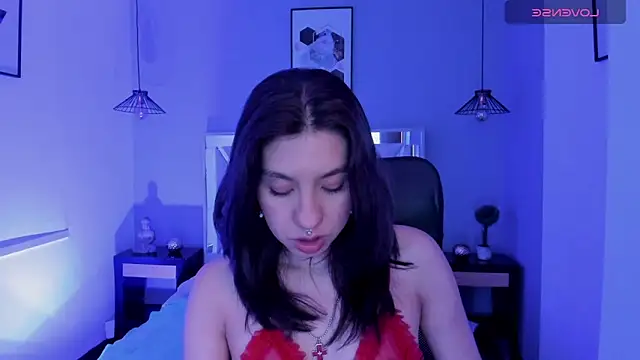 zoe-moreau online show from February 2026 08:04:02 PM