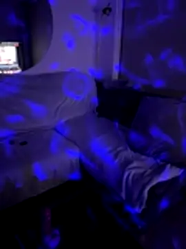 Snapshot of vikingcatbisexual chatting on November 2025 12:32:02 AM vikingcatbisexual online show from November 2025 12:32:02 AM