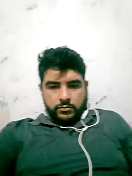 Snapshot of Yerackhip chatting on April 2026 05:05:01 AM Yerackhip online show from April 2026 05:05:01 AM