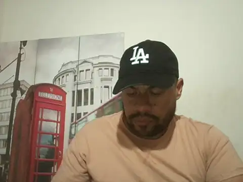 Snapshot of Ramses_36 chatting on November 2025 09:31:02 PM Ramses 36 online show from November 2025 09:31:02 PM