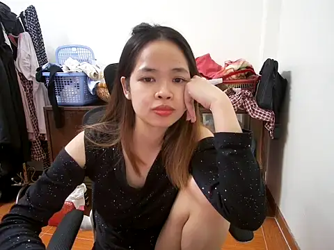 ---Lusi03--- online show from December 2025 03:35:02 AM