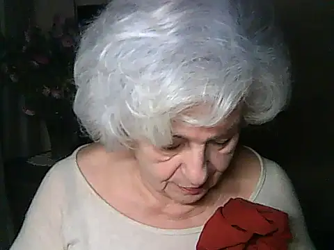 ValeriaKroww online show from November 2025 06:28:01 PM