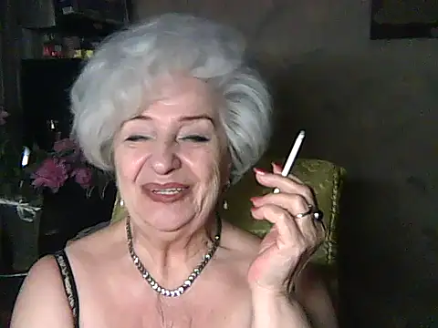 Snapshot of ValeriaKroww chatting on June 2026 05:33:02 PM ValeriaKroww online show from June 2026 05:33:02 PM