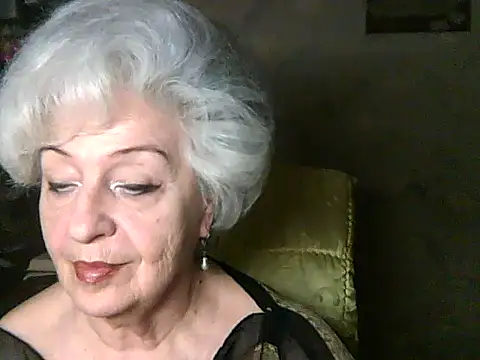 Snapshot of ValeriaKroww chatting on June 2026 07:04:02 PM ValeriaKroww online show from June 2026 07:04:02 PM