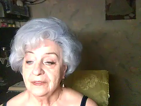 Snapshot of ValeriaKroww chatting on July 2026 06:04:01 PM ValeriaKroww online show from July 2026 06:04:01 PM