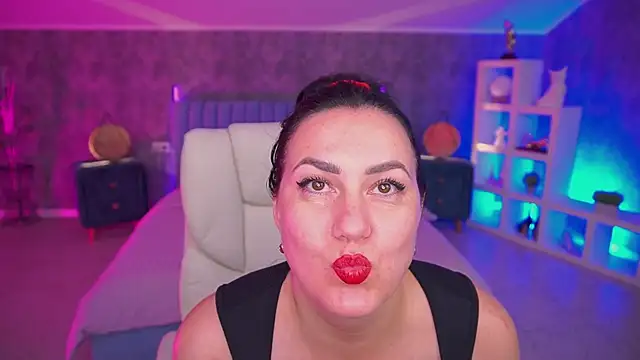 VelvetLuck online show from July 2026 12:57:01 AM
