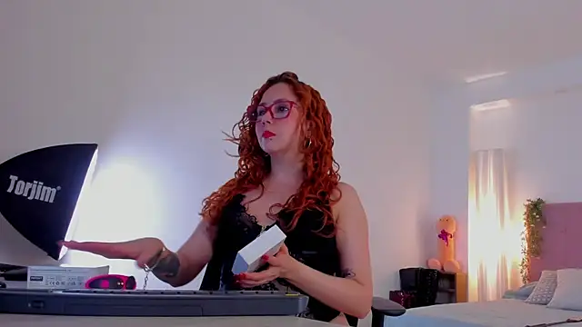 MistressErza online show from July 2026 07:49:01 PM