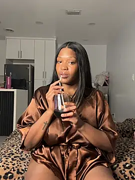 PrincessDreamm online show from April 2026 11:35:02 PM