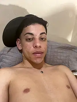 Snapshot of garoto19sex chatting on November 2025 06:31:02 PM garoto19sex online show from November 2025 06:31:02 PM