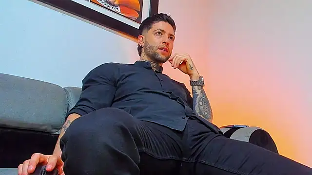 Supreme Alpha online show from November 2025 02:44:01 AM