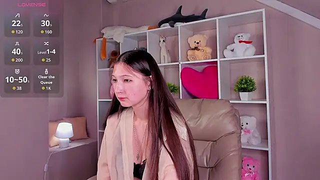 Snapshot of Ella_Burns chatting on November 2025 09:42:02 AM Ella Burns online show from November 2025 09:42:02 AM