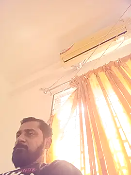 Snapshot of RubyEntity chatting on November 2025 05:39:01 AM RubyEntity online show from November 2025 05:39:01 AM