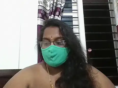 hootypriya online show from November 2025 08:08:02 PM