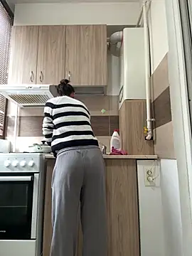 EdaQueen online show from April 2026 01:12:02 PM