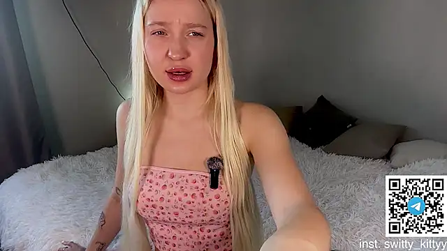 Jenny AAA online show from November 2025 10:26:01 AM