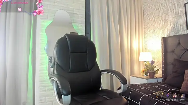 valentina  desire online show from November 2025 12:26:01 PM