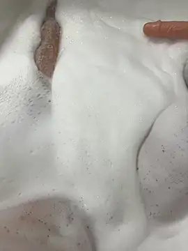 Snapshot of mihneaxxx chatting on November 2025 08:21:02 PM mihneaxxx online show from November 2025 08:21:02 PM