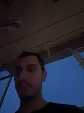 mihneaxxx online show from March 2026 04:48:01 PM