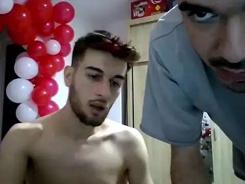 nikolasnik50 online show from December 2025 04:36:01 PM