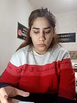 nahiarabiel33 online show from June 2026 04:18:01 PM