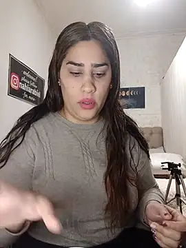 nahiarabiel33 online show from June 2026 07:23:01 PM