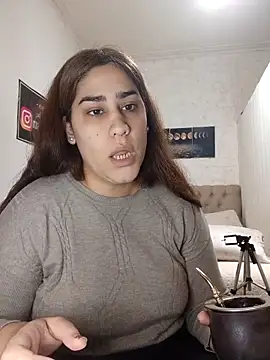 nahiarabiel33 online show from June 2026 07:05:01 PM