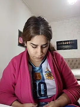 nahiarabiel33 online show from June 2026 06:09:02 PM